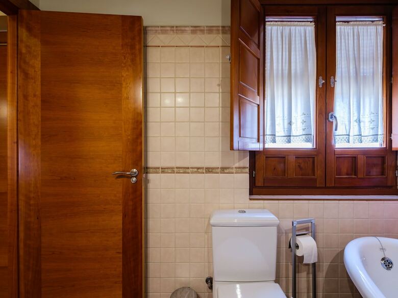 Apartamentos �tico Abuhardillado By Toledo Ap