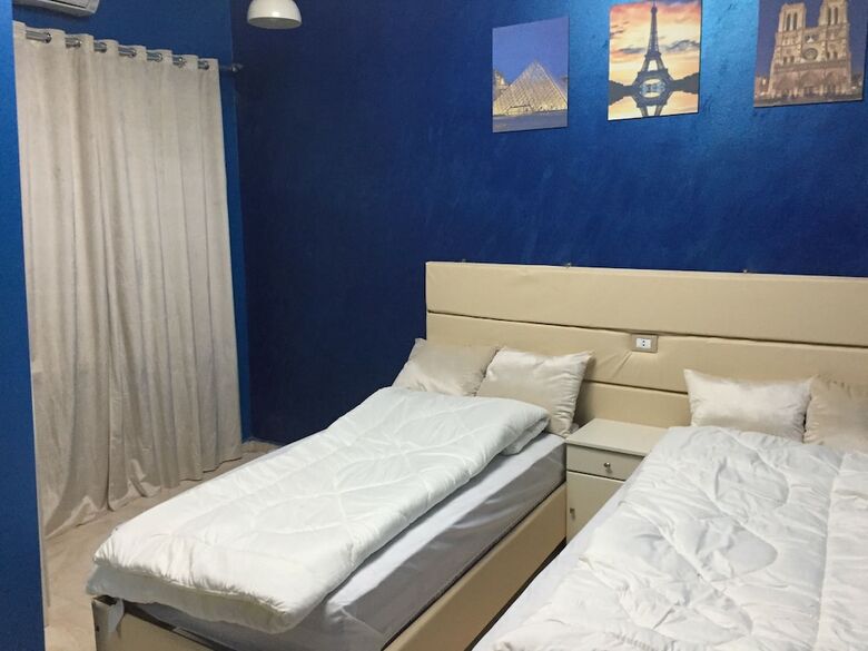 Hostal Agata Hostel