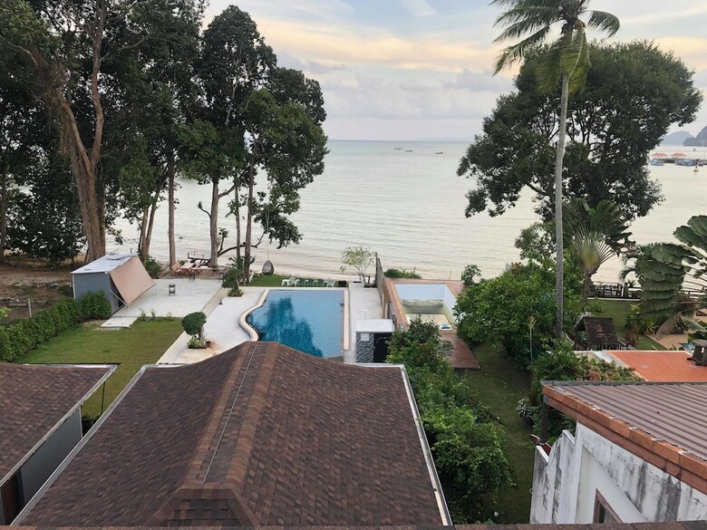 Hotel Blue Orchid Beach Krabi