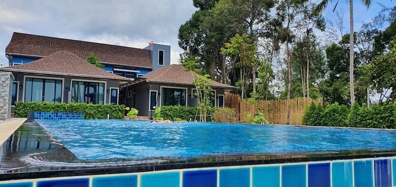 Hotel Blue Orchid Beach Krabi
