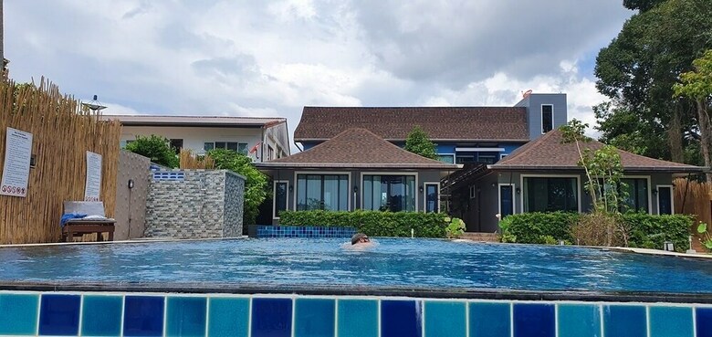 Hotel Blue Orchid Beach Krabi