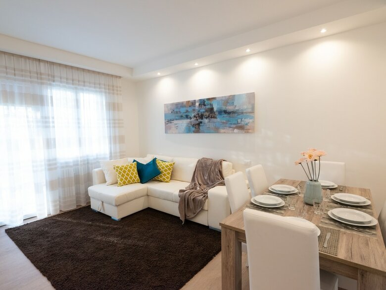 Be Happy Apartment By H-fast