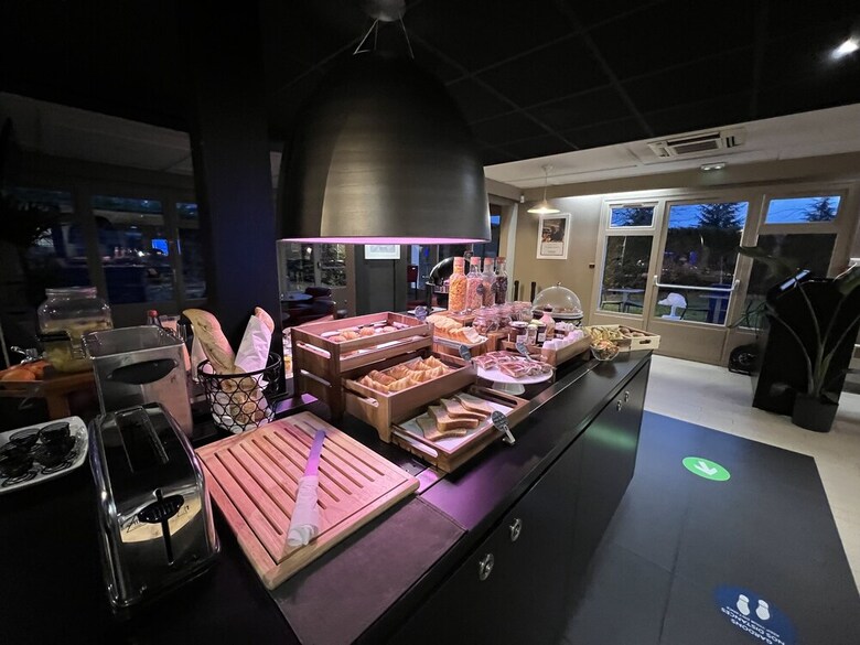 Hotel Campanile Montargis - Amilly