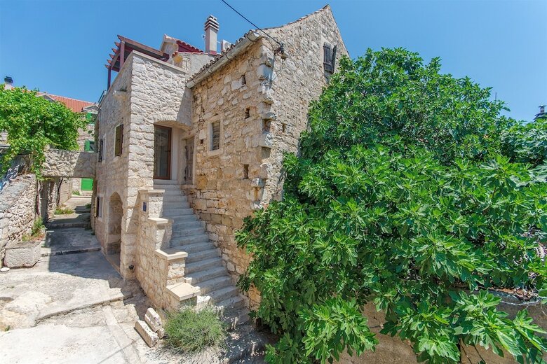 House Stone House Island Prvi?