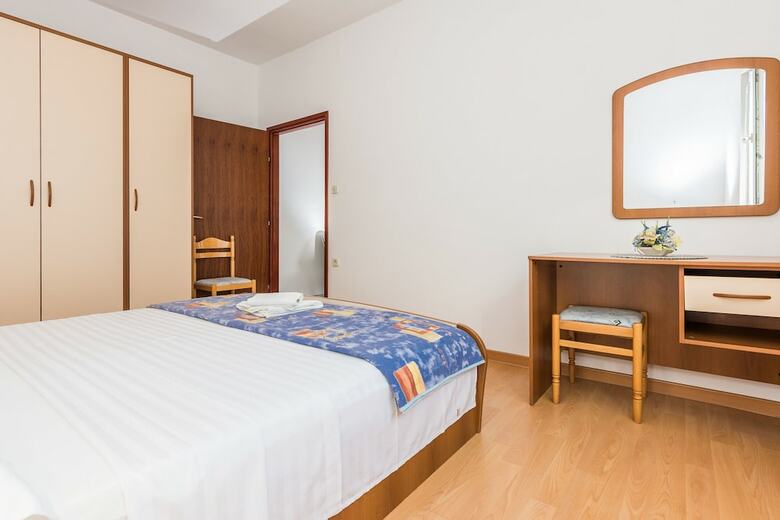 Apartments Ivan