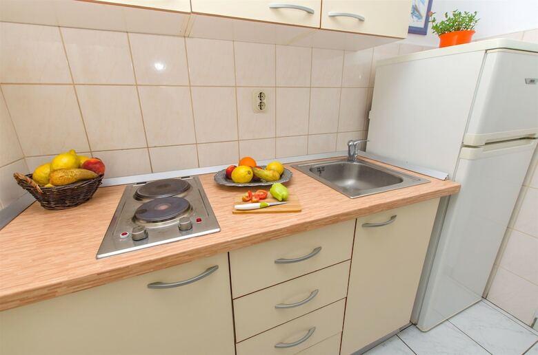 Apartments And Rooms Anita