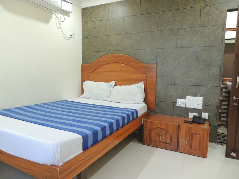 Hotel Ferdin Home Stay