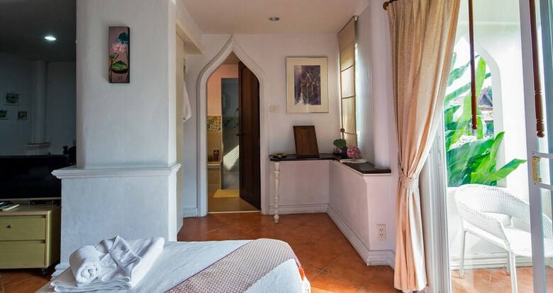 Hotel Ayutthaya Garden River Home