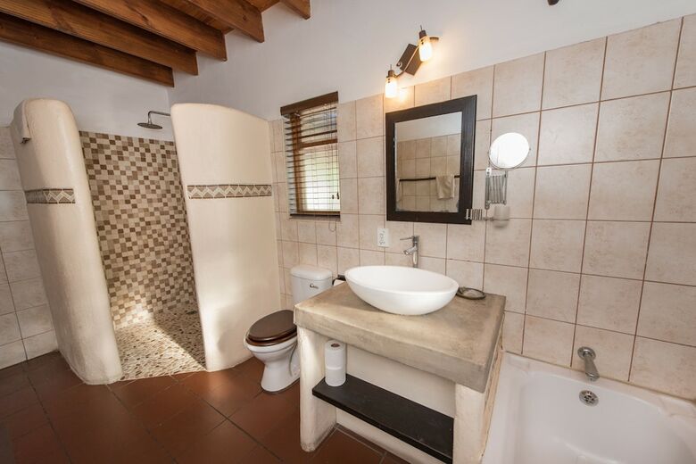 Posada Sefapane Lodges And Safaris