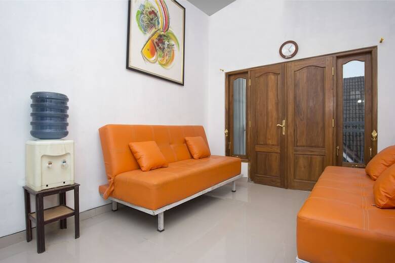 Hotel Oyo 653 Ki Agung Prestise 2
