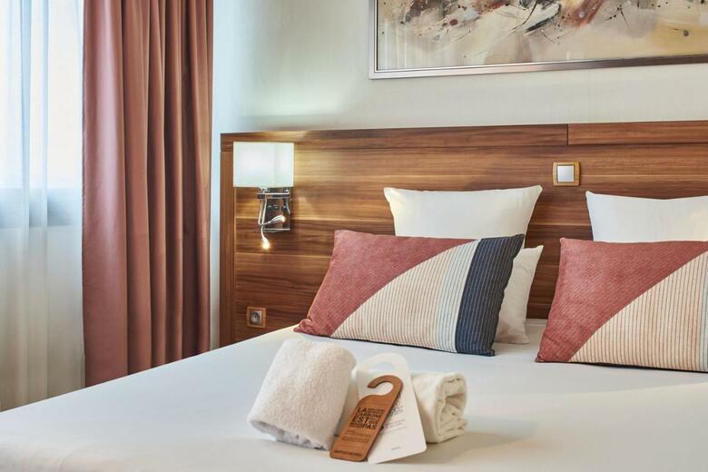 Hotel Gatsby By Happyculture