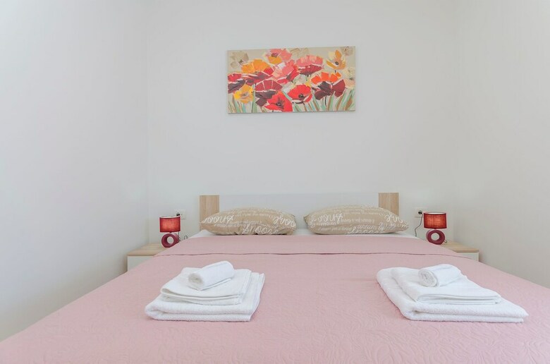 Apartments Luxury And Sea View