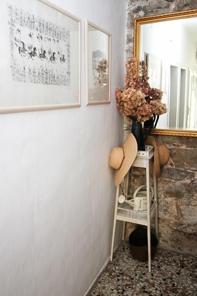 House Full Of Art