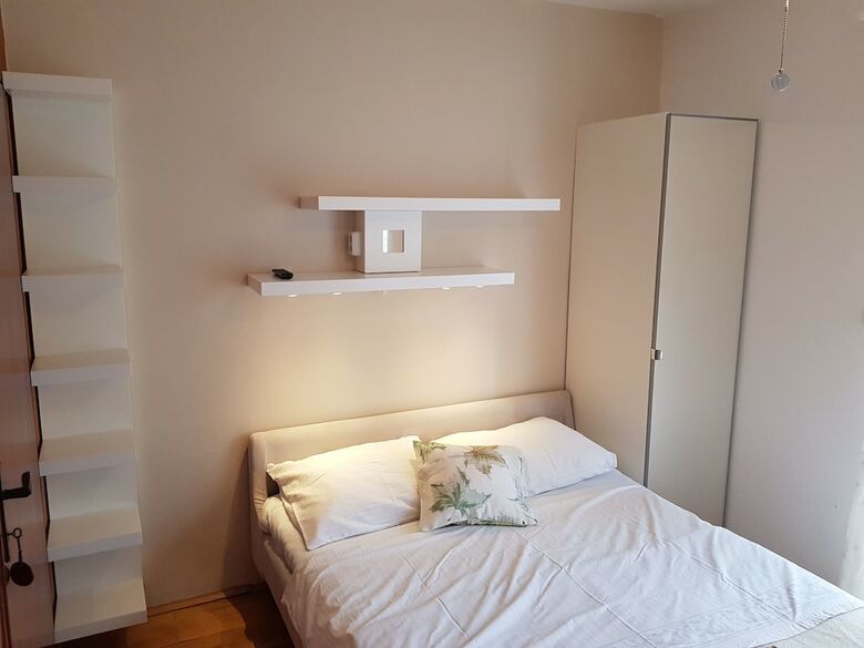 Apartment And Room Marica