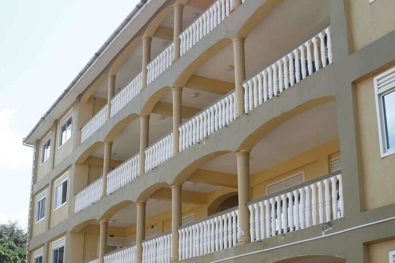 Hotel Karibu Bb Suites