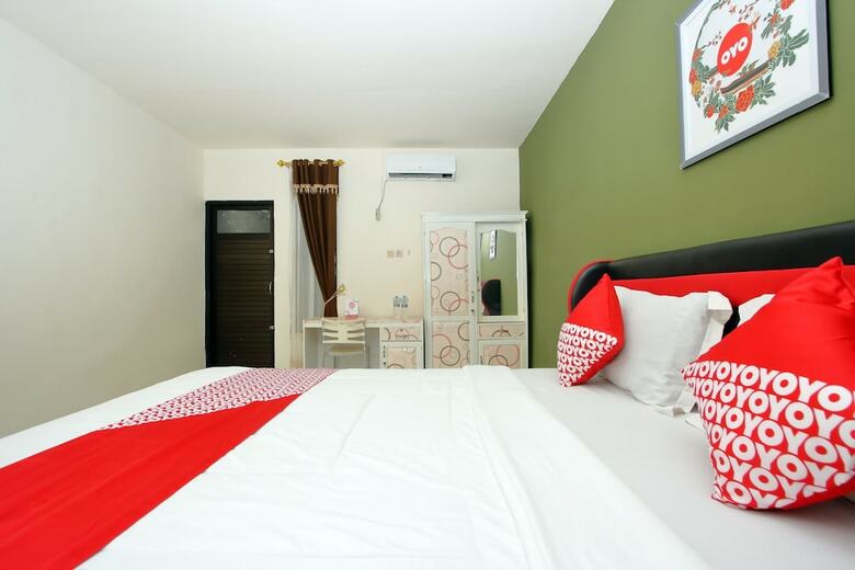 Hostal Oyo 933 Wisma Malawen