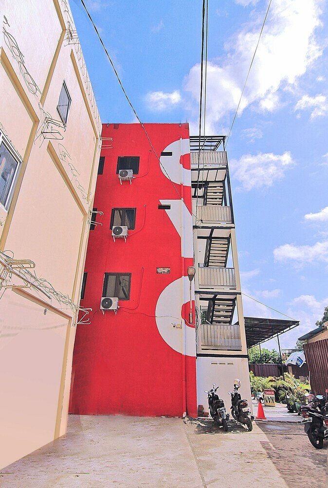 Hostal Oyo 1020 Pelita Guest House