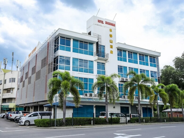 Oyo 1108 Bundusan Hotel