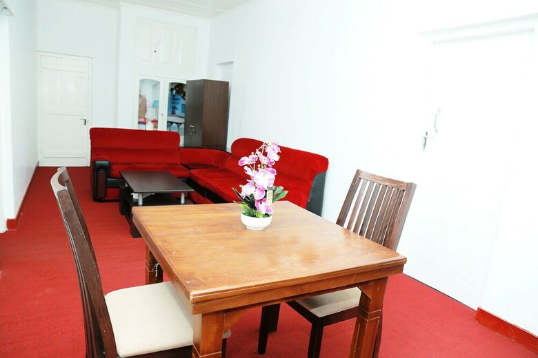 Hotel Oyo 238 Selva's Guest House
