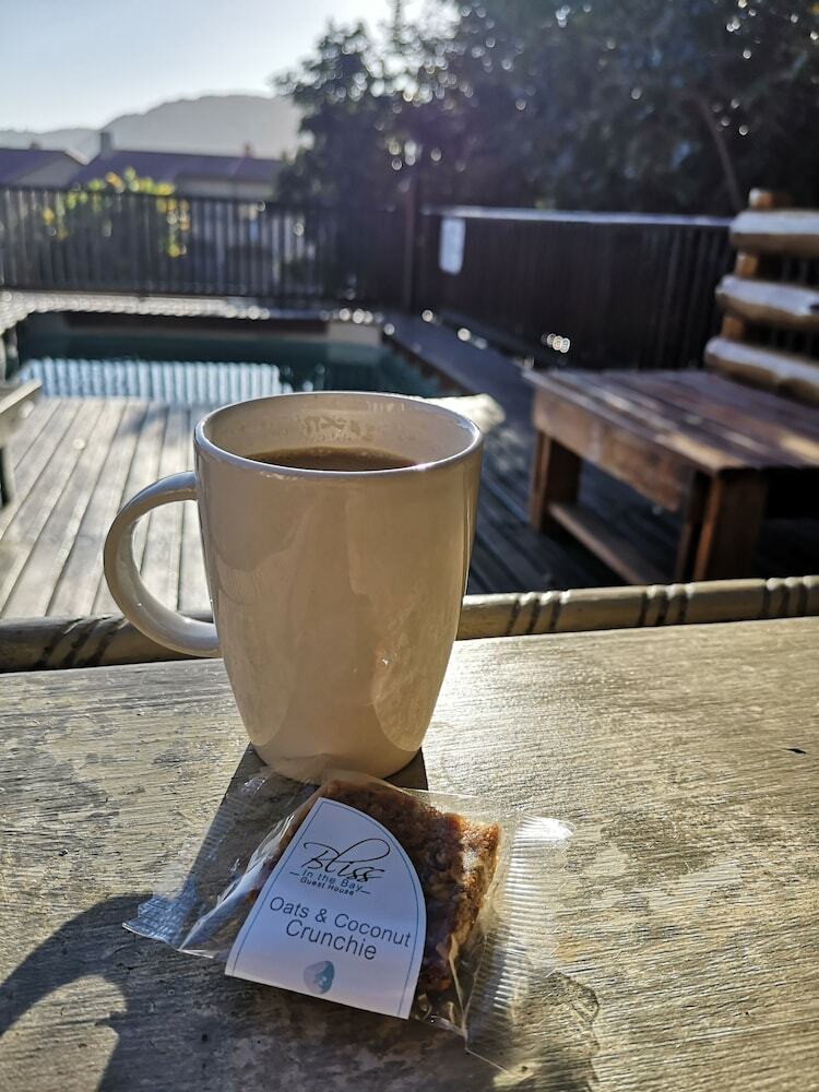 Hotel Bliss In The Bay