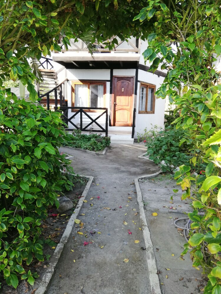 Caba�as El Manglar