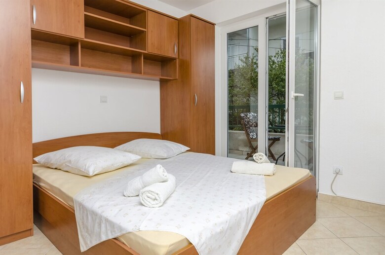 Apartments Ton?i