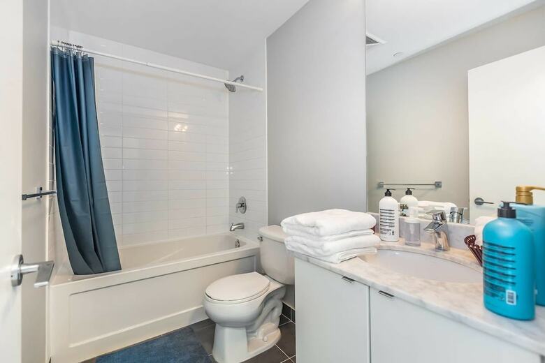 Apartamentos Lakeview Luxury Oasis, Downtown Aqua Studio