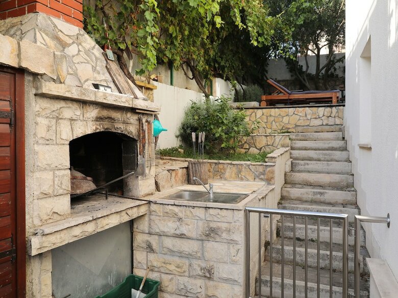 Apartamentos Dajana-with Pool And Sea View