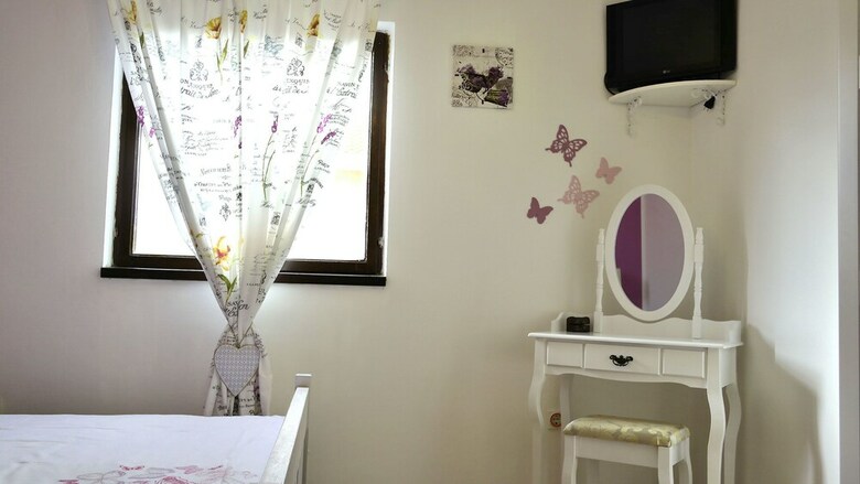 Apartments Holek