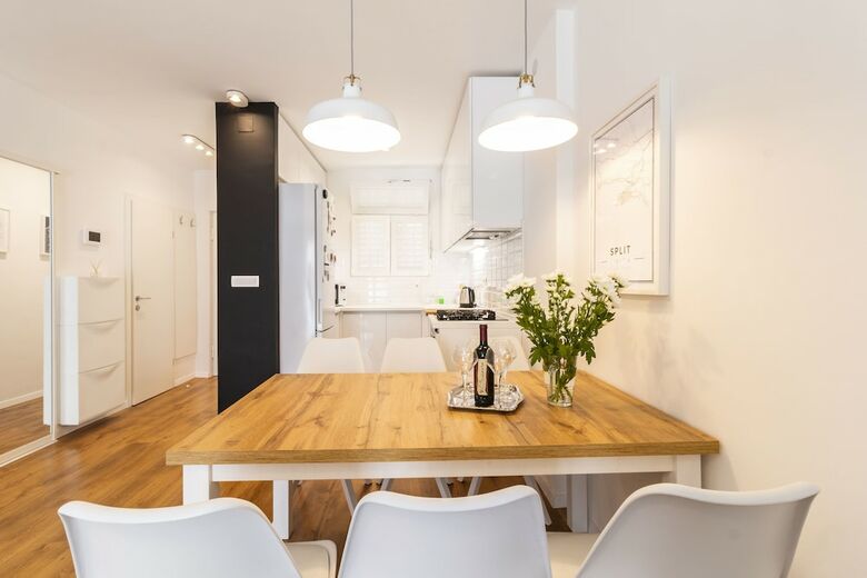 Apartment Apartment In Centre For 6