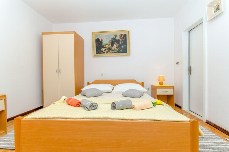 Apartments And Room Sun & Sea