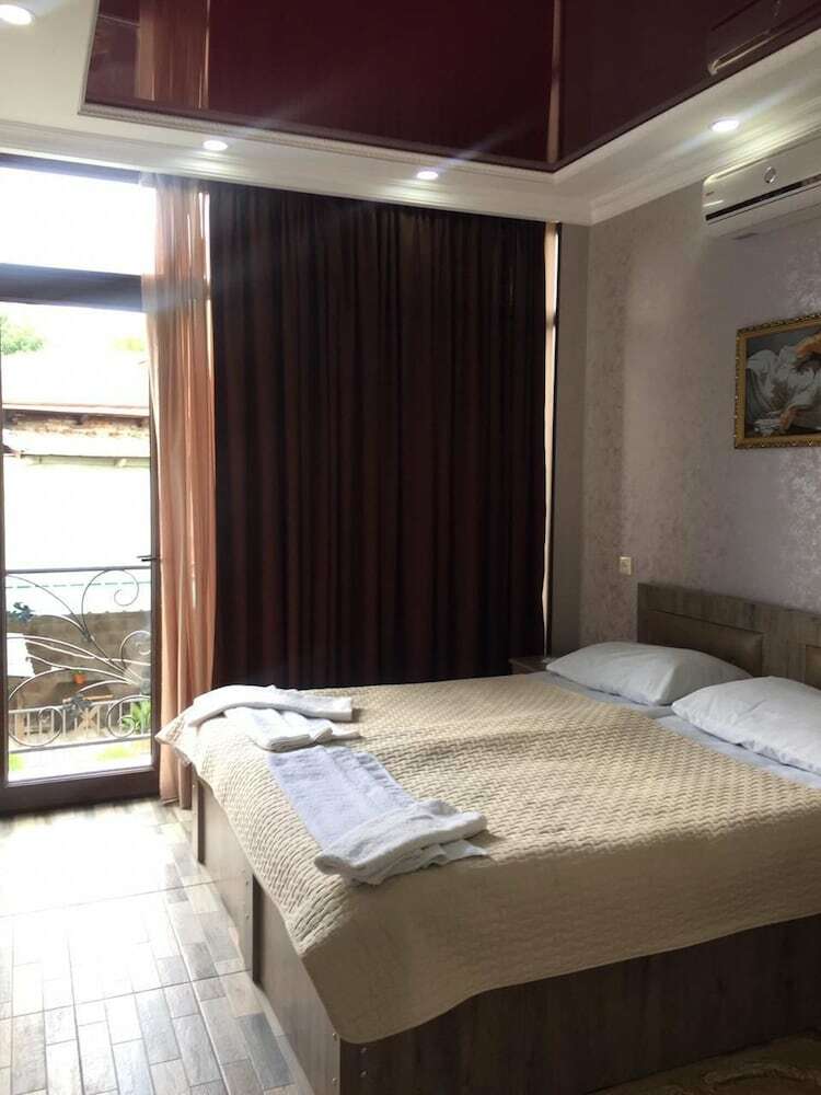 Hotel City