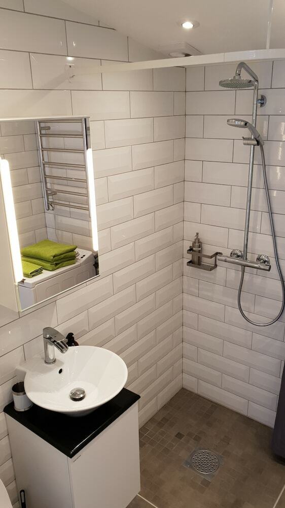 Pax Apartments