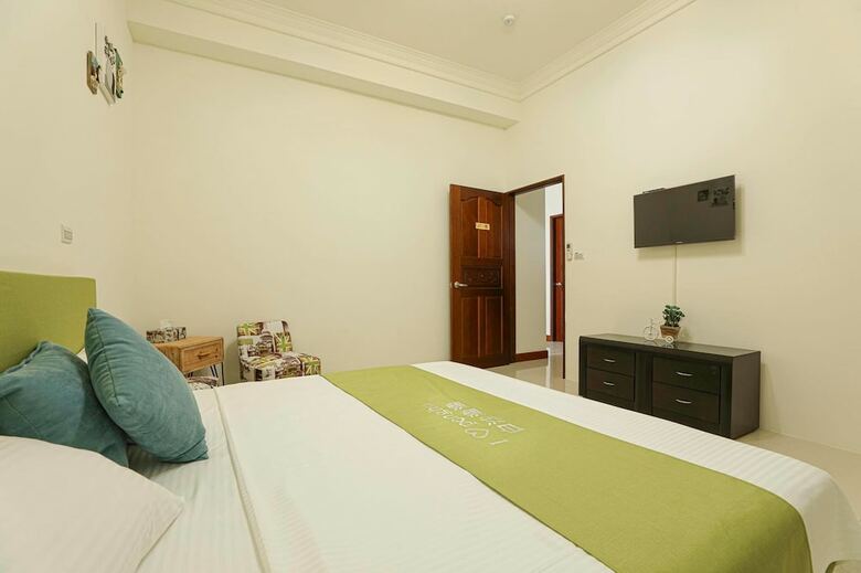 Hotel White Sand Bay Homestay
