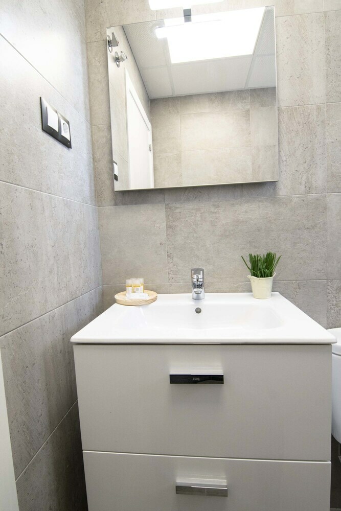 Apartamentos Letmalaga Carlos Haya