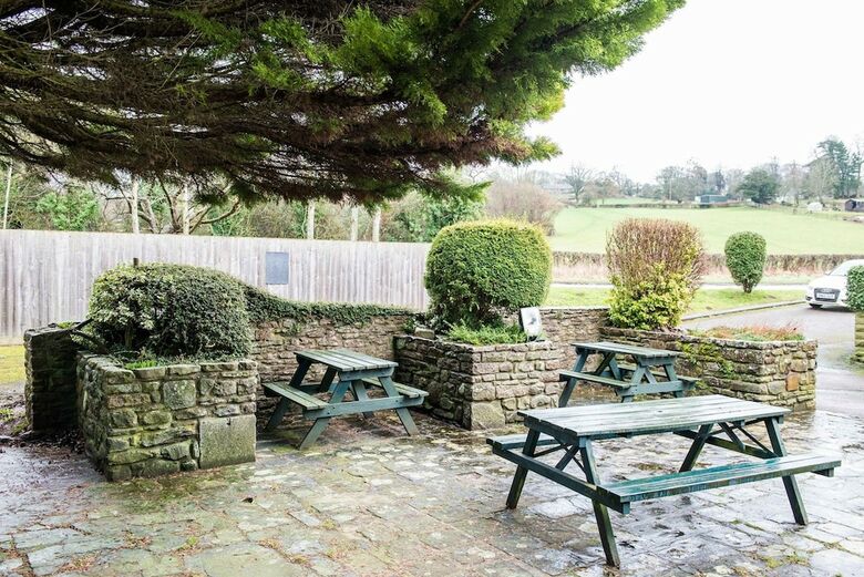 Hostal The Old Pandy Inn Bunkhouse