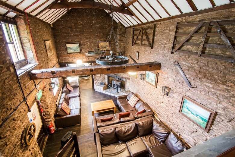 Hostal The Old Pandy Inn Bunkhouse