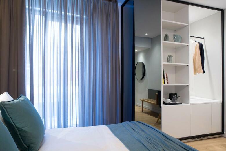 Hotel The Alex