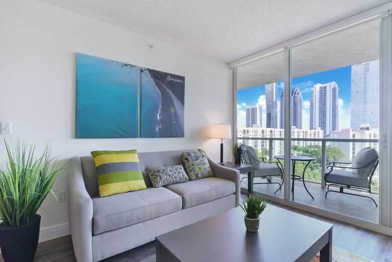 Luxury Sunny Isles Beach Condos By Hosteeva