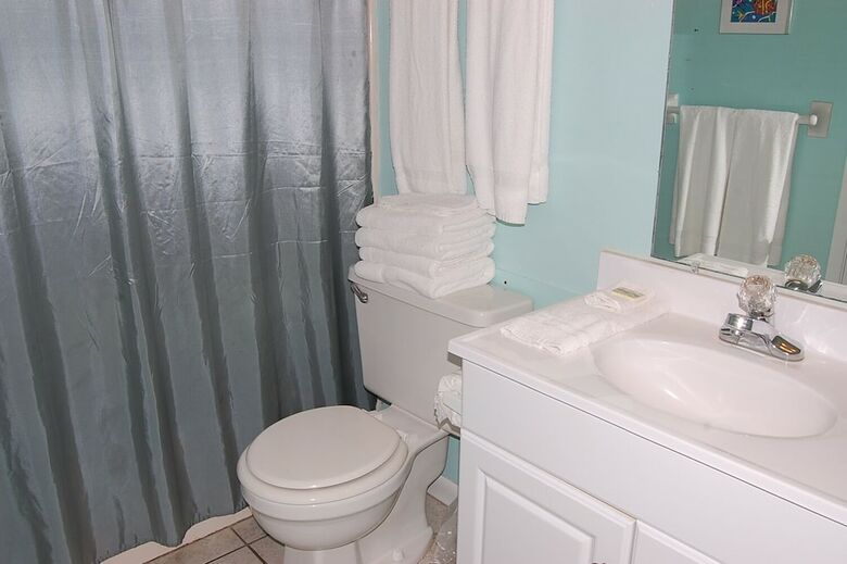 Harbor House 5 - Two Bedroom Condo