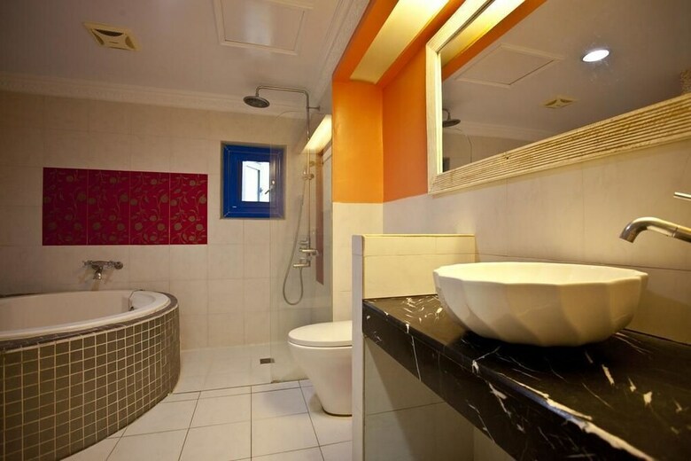 Hotel Golden Sea Inn