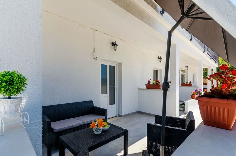 Mata Family Apartments