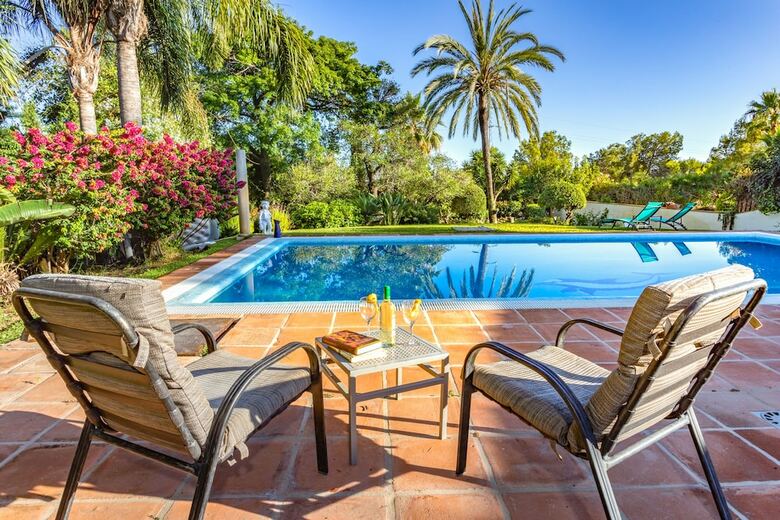 Oleholidays Villa Mediterranea Urb. Sierra Blanca