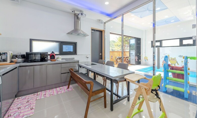 I Pluss Poolviller Pension