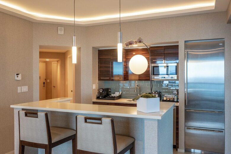 Apartamentos Oceanview Condo In Central Beach