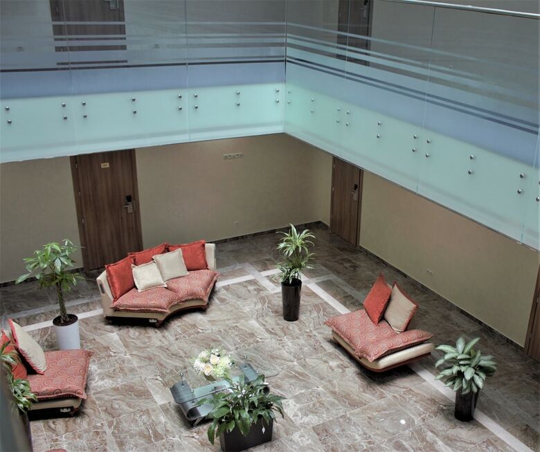 Shanti Palace Hotel