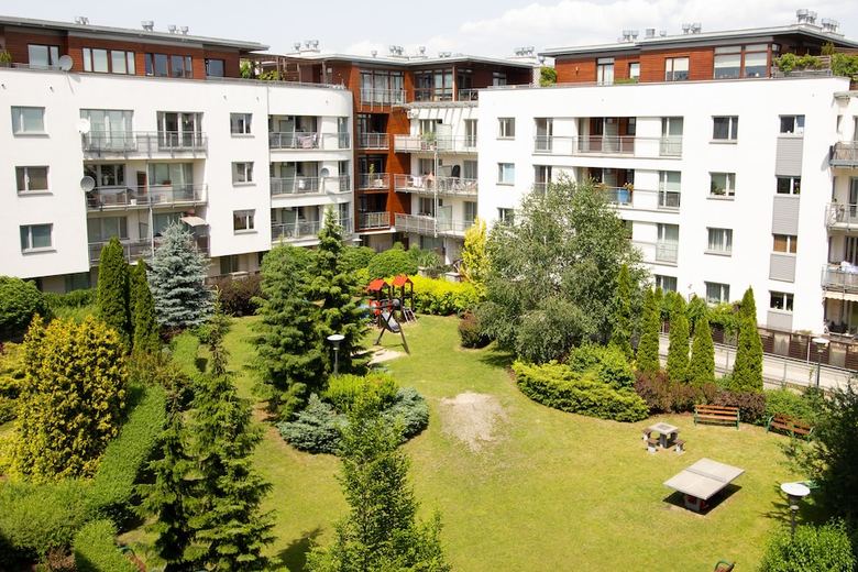 Wilanow Apartment With Balcony