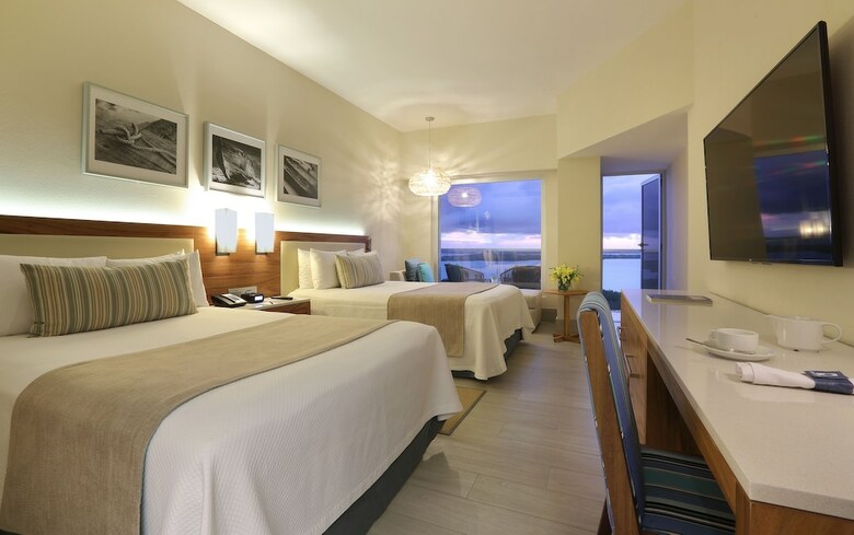 Apartamentos Emporio Cancun All Inclusive