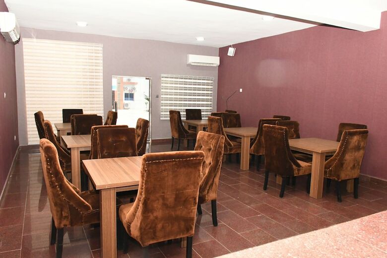 Hotel Goodview Suites& Apartments