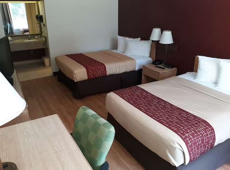 Oyo Hotel Phenix City Central